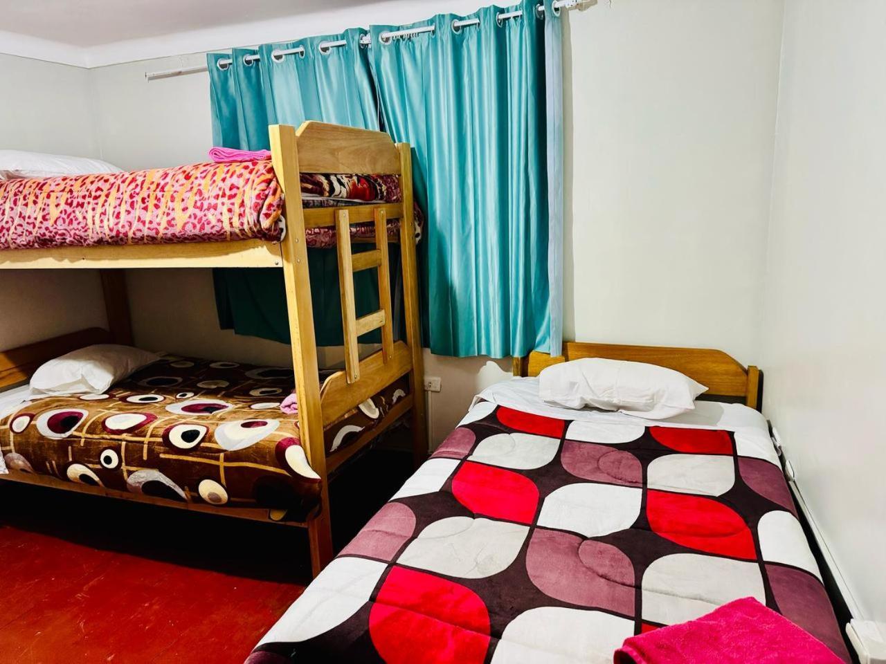 Ukumari Hostel Cuzco Esterno foto