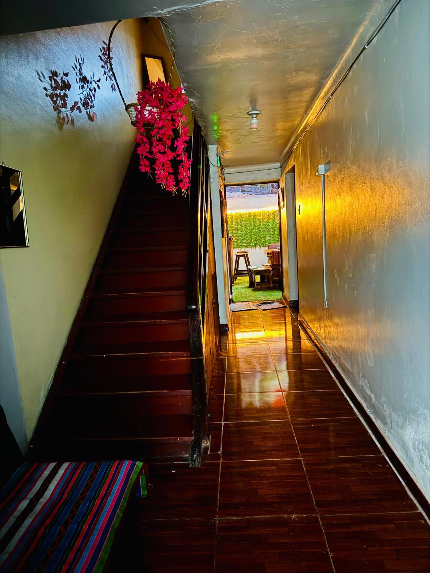 Ukumari Hostel Cuzco Esterno foto